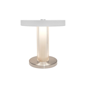 Design For The People Trezzi Transportabel Lampe Hvid