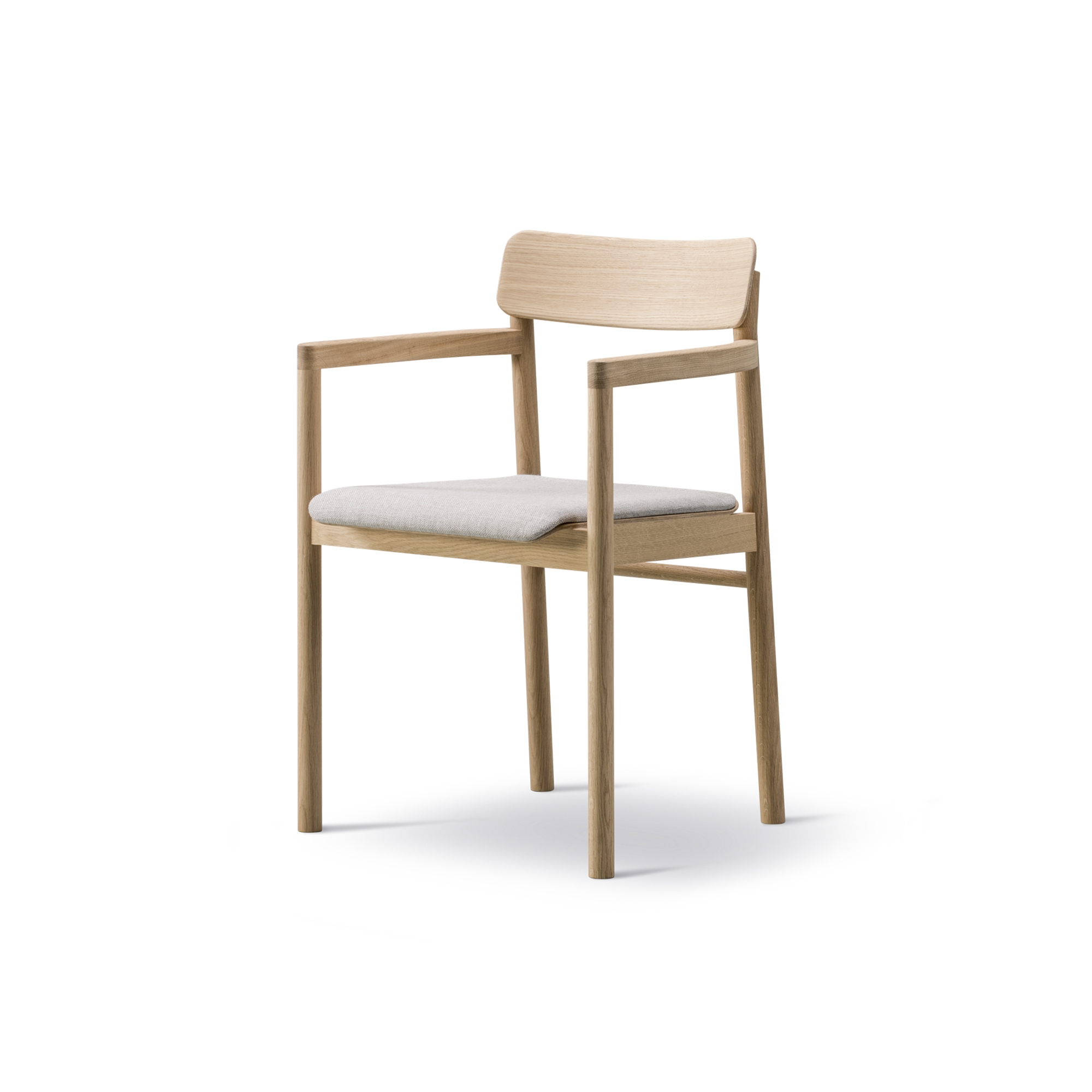 Fredericia Furniture Post Spisebordsstol med Armlæn Lakeret Eg/Sunniva
