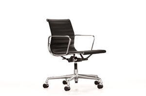 Vitra Aluminium EA 118 Kontorstol Sort Læder & Krom Stel M. Swivel, Armlæn og Vippe Mekanisme