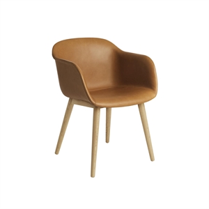 Muuto Fiber Spisebordsstol med Armlæn og Træ Base Læder Polstret Cognac/Eg