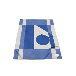 FORMARKIVET Big Logo Tæppe Pale Beige/Royal Blue