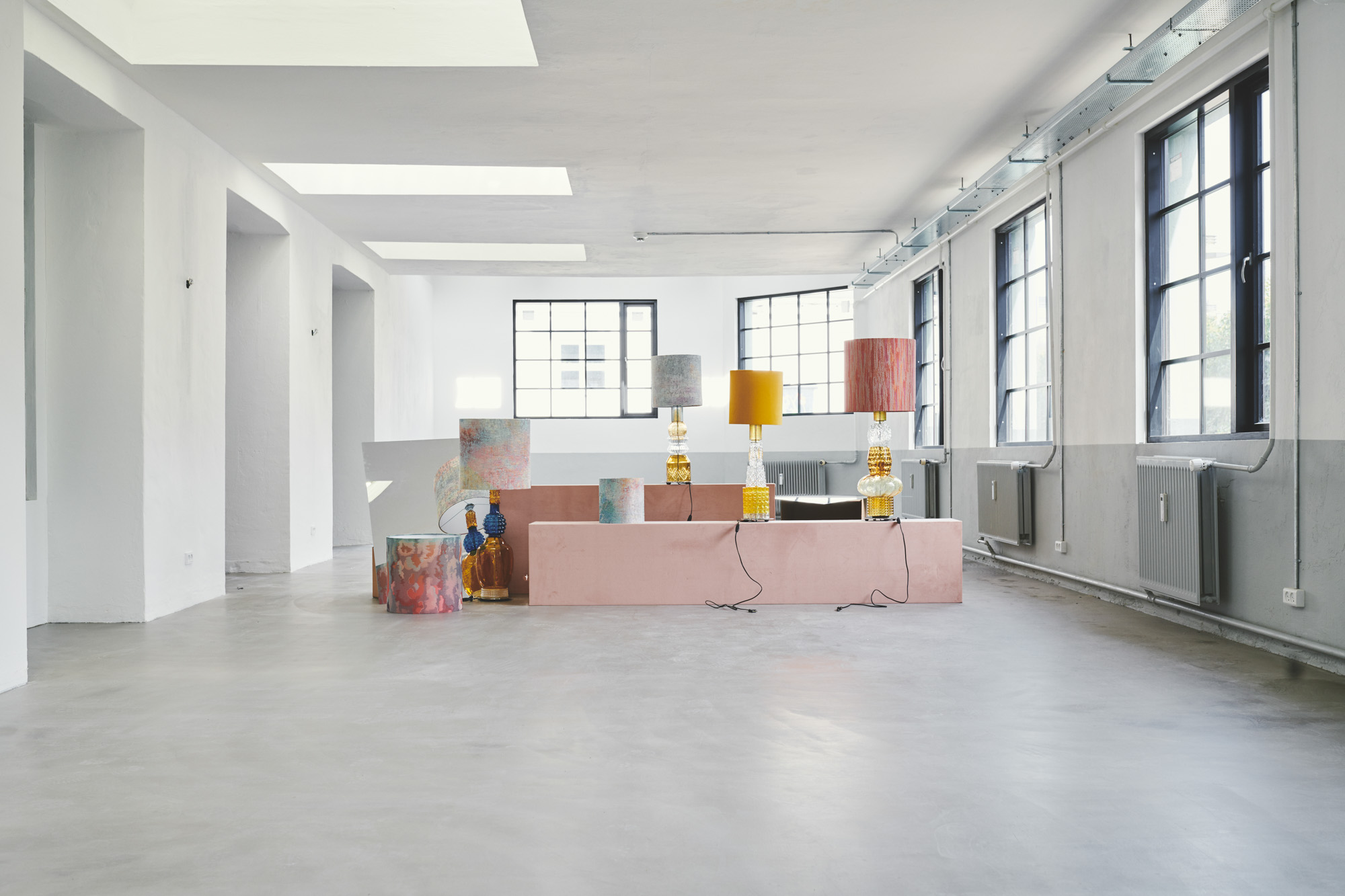 Design By Us designer lamper - Find Ballroom, New wave optic og mange flere lamper hos AndLight